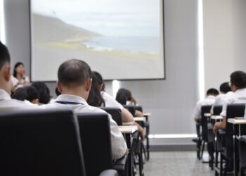 Beyond Technical: Key Skills Employers Seek Now